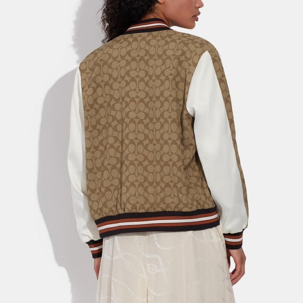 Coach Signature Souvenir Bomber Jacket Khaki NWT - Picture 5 of 10